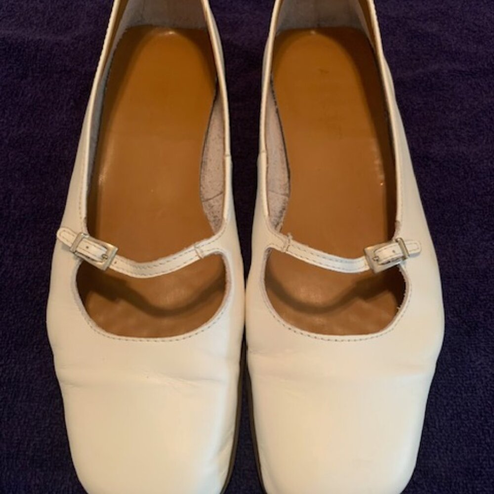Aerosoles White Leather Flats